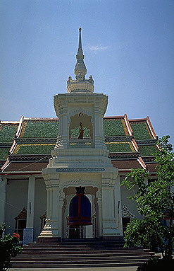Shots of various Wats, Bangkok, Thailand
: Buildings; Temples.