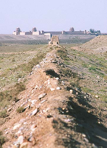 Jiayuguan, Gansu, People's Republic of China
: Landscapes; Great Wall.