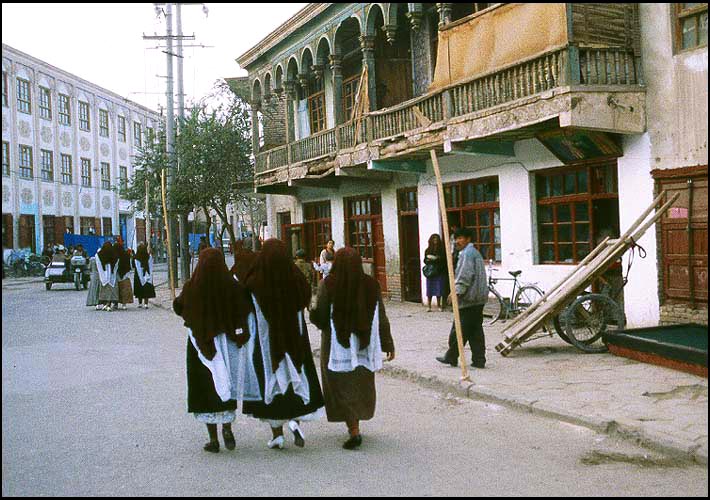 Kashgar, Xinjiang, People's Republic of China
: City Scenes; People You Meet.