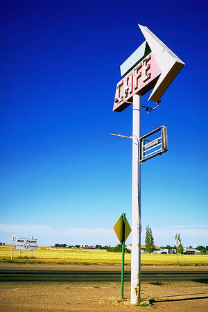 Texas Route 66, Texas, United States of America
: Signs; Landmarks.