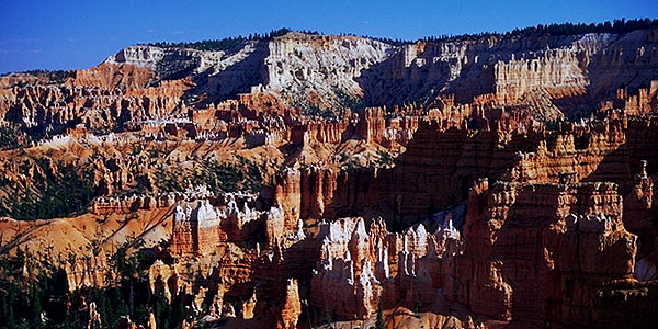 Sunset at Sunrise Point<br>Bryce Canyon National Park<br>Utah, USA: Bryce Canyon National Park, Utah, United States of America
: Sunsets; Geological Formations.