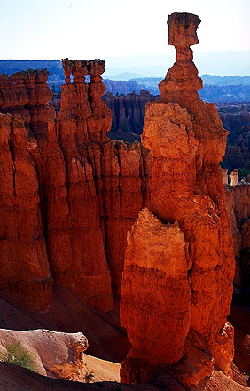 Thor's Hammer<br>Sunset Point<br>Bryce Canyon National Park<br>Utah, USA: Bryce Canyon National Park, Utah, United States of America
: Sunsets; Geological Formations.