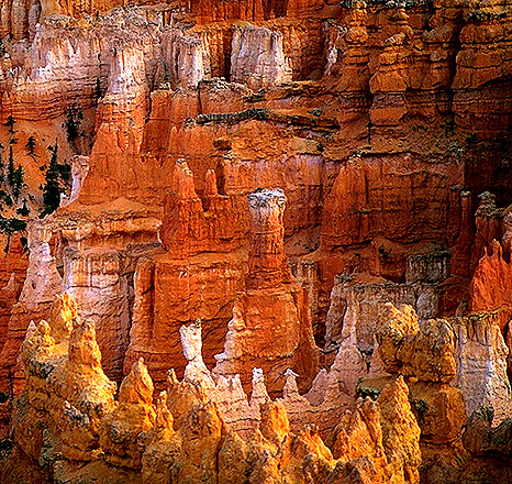Sunset at Sunrise Point<br>A Telephoto Essay<br>Bryce Canyon National Park<br>Utah, USA: Bryce Canyon National Park, Utah, United States of America
: Sunsets; Geological Formations.