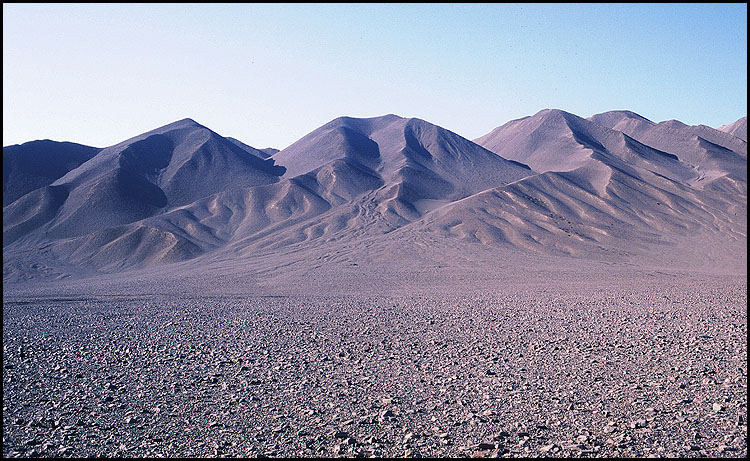 Turpan to Korla :: Xinjiang, China: Turpan to Korla, Xinjiang, People's Republic of China
: Geological Formations; Landscapes.