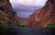 Floating down the Colorado River :: Glen Canyon :: Arizona, USA