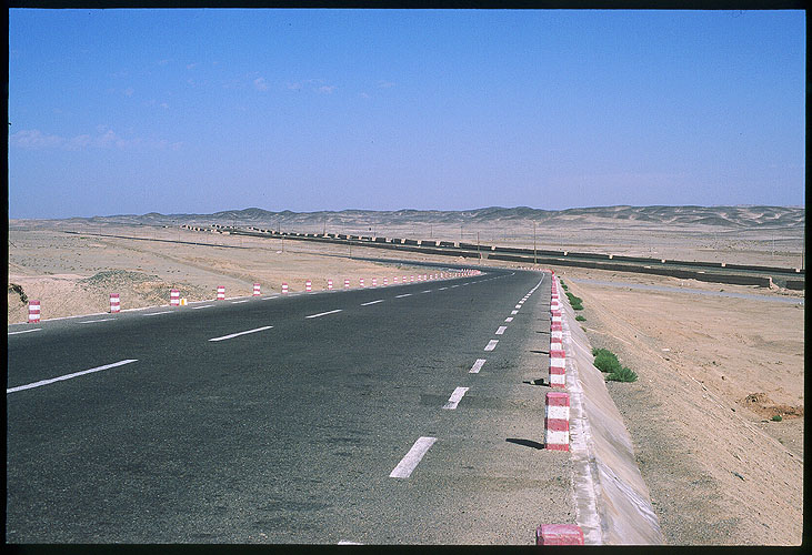 From Jiayuguan to Anxi :: The Desert Opens Up: Jiayuguan to Anxi, Gansu, People's Republic of China
: Spoke and Saddle attractions; Landscapes.