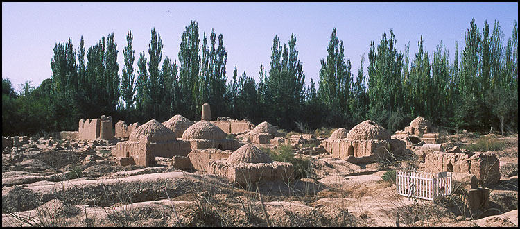 Pilang Ancient City<br>Kuqa :: Xinjiang, China: Ancient Ruins of Pilang, Xinjiang, People's Republic of China
: Ruins and Restorations; Cemeteries.