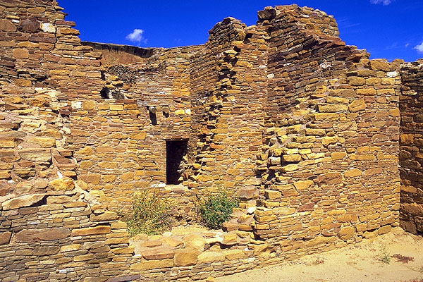 Chetro Ketl masonry<br>Chaco Canyon<br>Near Thoreau, New Mexico: Chaco Canyon, New Mexico, United States of America
: Ruins and Restorations; Engineering Feats.