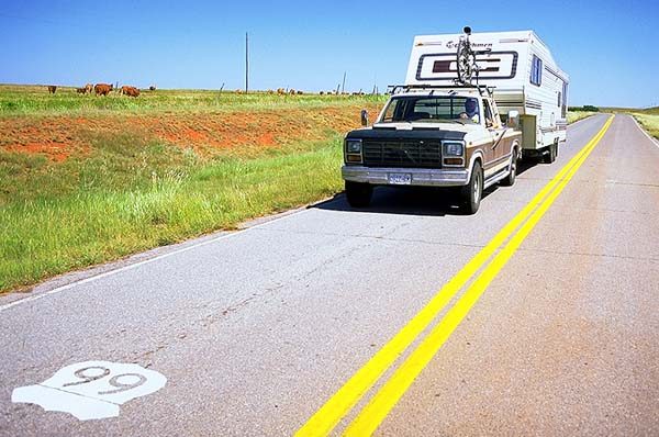 Oklahoma...near Bridgeport?: Oklahoma Route 66, Oklahoma!, United States of America
: On The Road; Rolling Thunder.