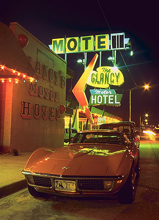 Corvette Summer: Clinton, Oklahoma!, United States of America
: Neon.