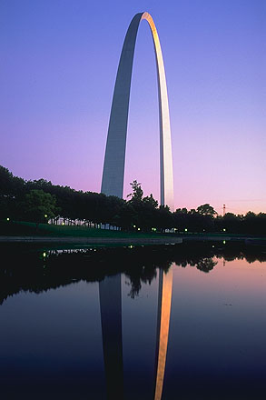 The St. Louis Arch<br>St. Louis, Missouri: St. Louis, Missouri, United States of America
: Landmarks; Sunsets.