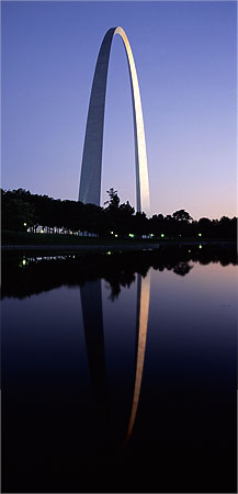 The St. Louis Arch<br>St. Louis, Missouri: St. Louis, Missouri, United States of America
: Monuments; Landmarks.