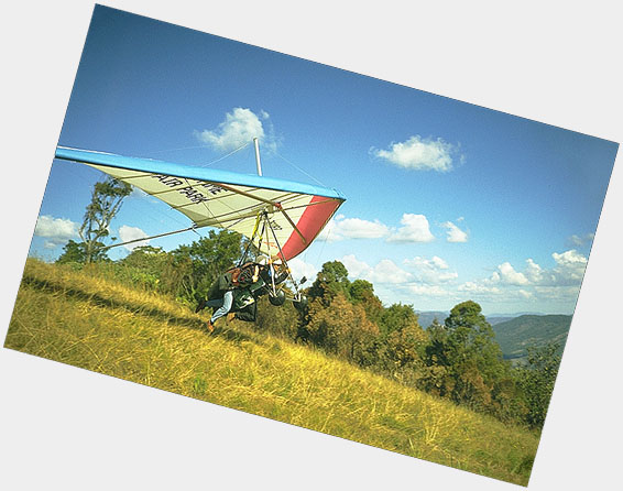 Hang gliding<br>The Tambourine Mountains<br>Queensland, Australia: The Tambourine Mountains, Queensland, Australia
: People You Meet.