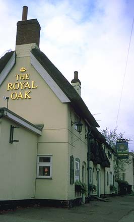 The Royal Oak Pub<br>An English Town<br>Woburn, England.: Woburn, England, United Kingdom
: Buildings; Eat-Drink.