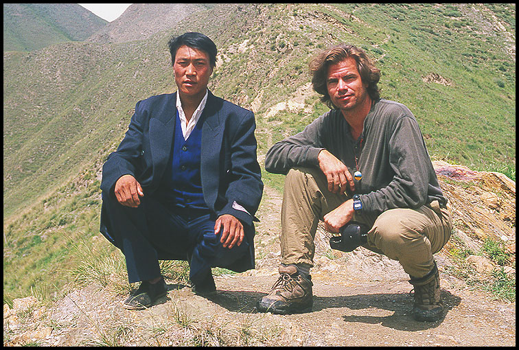 Xiahe :: Labrang Si (Tibetan Lamasary): Xiahe -- Labrang Si, Gansu, People's Republic of China
: People You Meet; The Author.