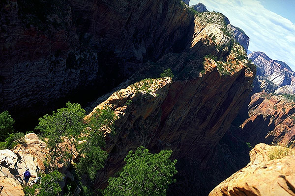 Descending<br>Angel's Landing Trail<br>Zion National Park<br>Utah, USA: Zion National Park, Utah, United States of America
: Geological Formations; Landscapes.