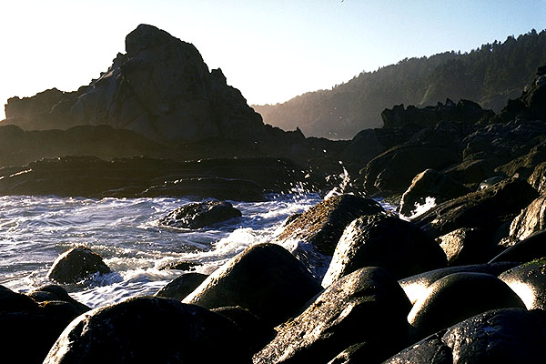 Late Afternoon Breakers on the Rocks<br>Northern California, USA: California Coast, California, United States of America
: Coastal Shoreline Scenes.