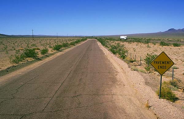 A broken mother<br>Ludlow, California: The Mojave Desert, California, United States of America
: On The Road.