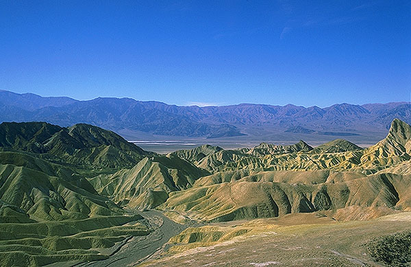 Death Valley<br>California: Death Valley, California, United States of America
: Geological Formations; Landscapes.