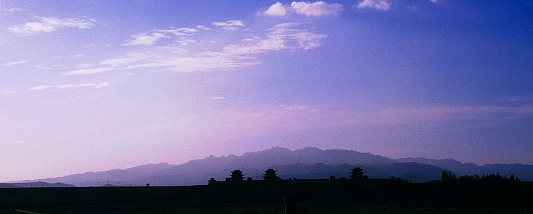 Jiayuguan :: The Fort at Jiayuguan<br>The Westernmost Extent of the Ming Dynasty: Jiayuguan, Gansu, People's Republic of China
: Landscapes; Buildings.