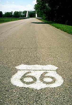 Rainbow Bridge<br>Riverton, Kansas: Kansas Route 66, Kansas, United States of America
: Bridges; On The Road.