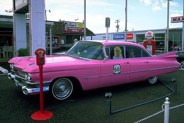 Ann's Chicken Fry House<br>Oklahoma City, Oklahoma: Oklahoma City, Oklahoma!, United States of America
: Cars; Eat-Drink.