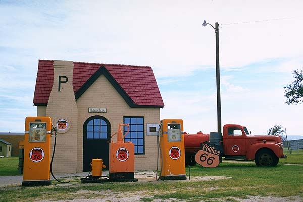 A mock-up<br>McLean, Texas: McLean, Texas, United States of America
: On The Road; Landmarks.