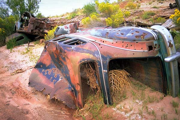 Road Warriors<br>Live Rust<br>near Holbrook, Arizona: Arizona Route 66, Arizona, United States of America
: Cars; Ruins and Restorations.